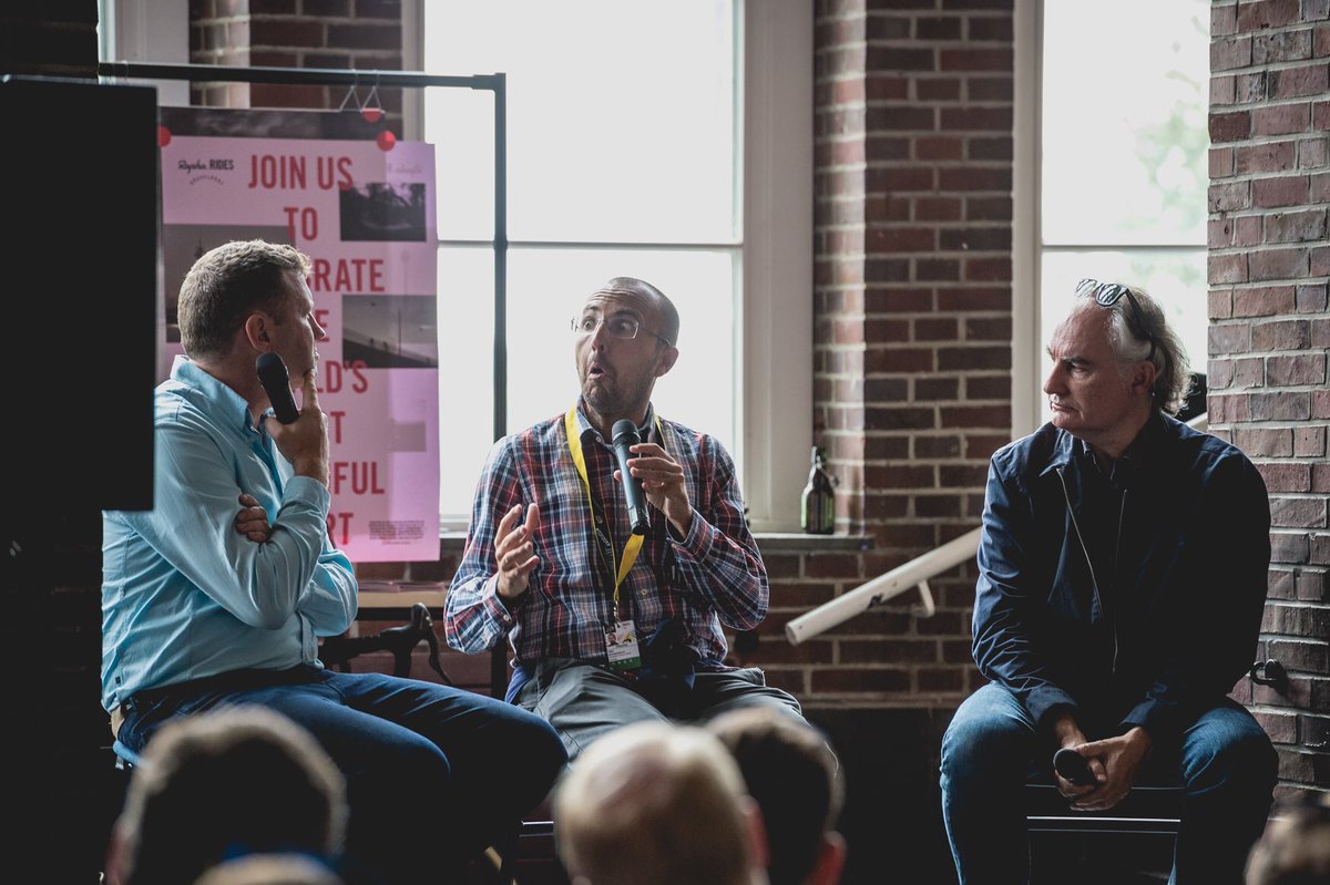 Suasana recording The Cycling Podcast